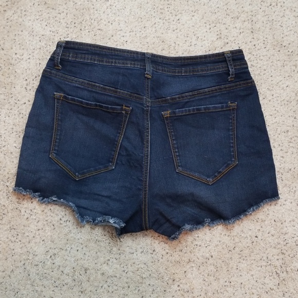 Final Price --- Crave Fame High rise shorts - Picture 4 of 4